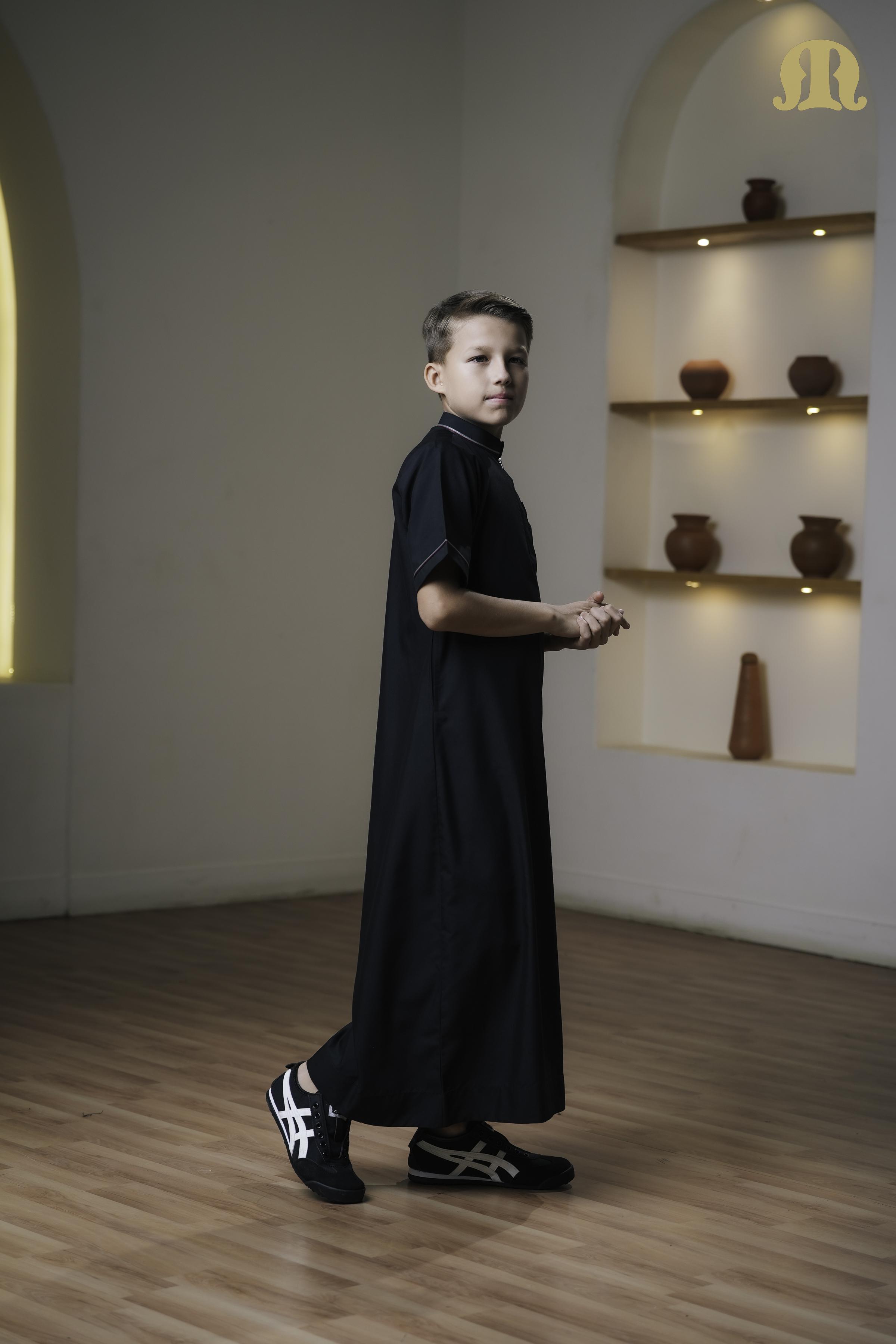 Black Basico Half Sleeve Thobe Boys